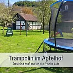 Im Sauerland Hunde Willkommen Kamin Und Garten Am Waldrand Muehls-sauerland Apartment