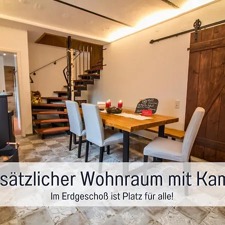 Im Sauerland Hunde Willkommen Kamin Und Garten Am Waldrand Muehls-sauerland アパート レンネシュタット